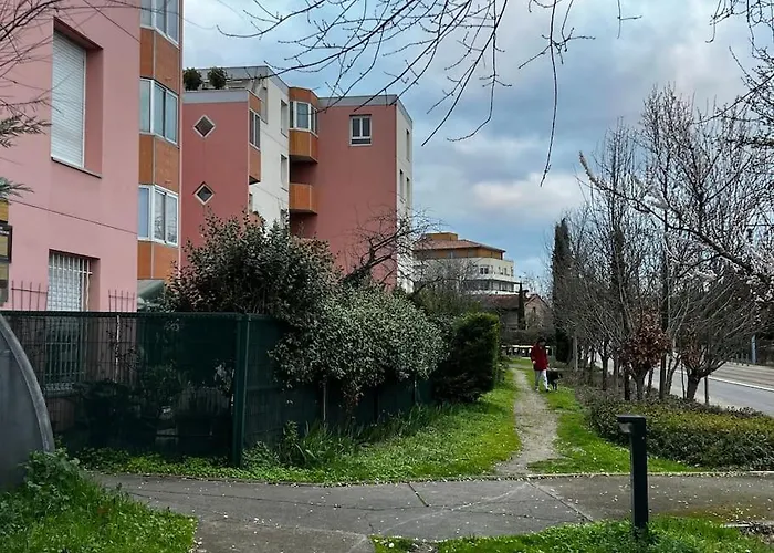 Apparemment Proche Tram بلانياك