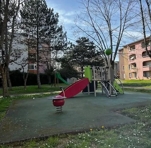 Apparemment Proche Tram شقة بلانياك