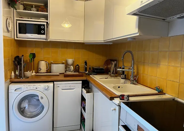 Apparemment Proche Tram شقة