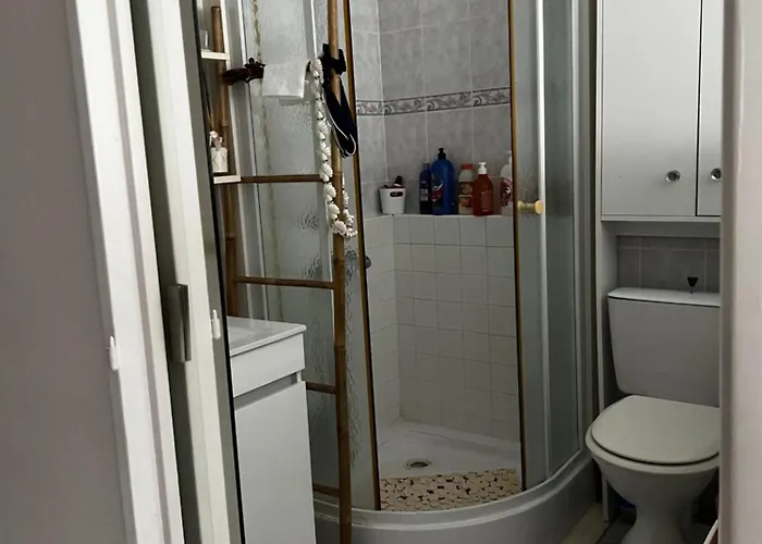 Apparemment Proche Tram *